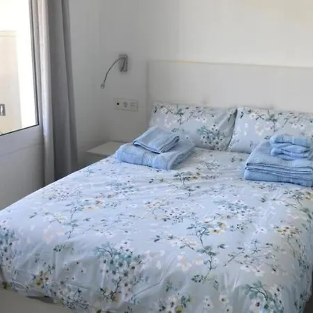 Modern 2 Bed With Sea Views, Bonanza Бенальмадена