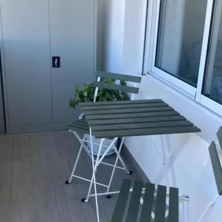 Апартаменти Modern 2 Bed With Sea Views, Bonanza
